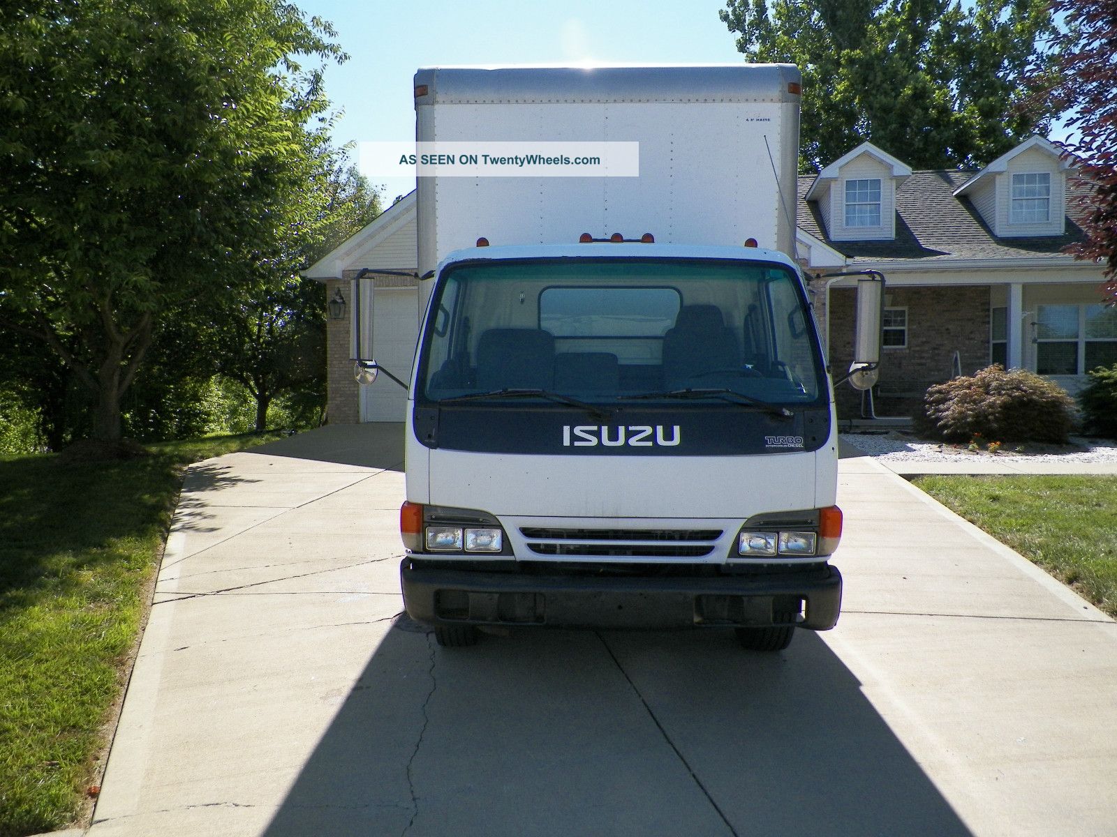 2001 Isuzu Nqr Box Trucks / Cube Vans photo
