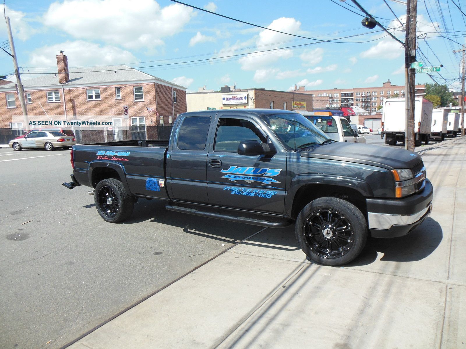 2004 Chevrolet Silverado 2500hd Wreckers photo