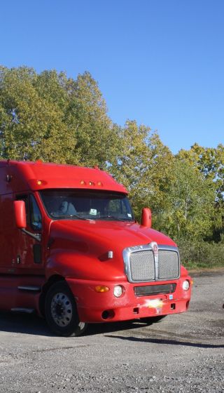 2002 Kenworth T2000 photo