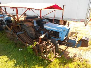 1978 Ford 3600 Tractor W/sod Harvester photo