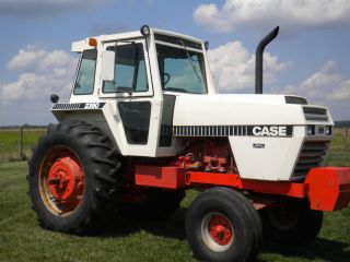Case 2390 Diesel Tractor Power Shift Case Ih Runs Good Shifts Hard Tractor photo