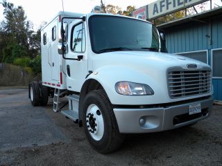 2008 Freightliner M2 photo