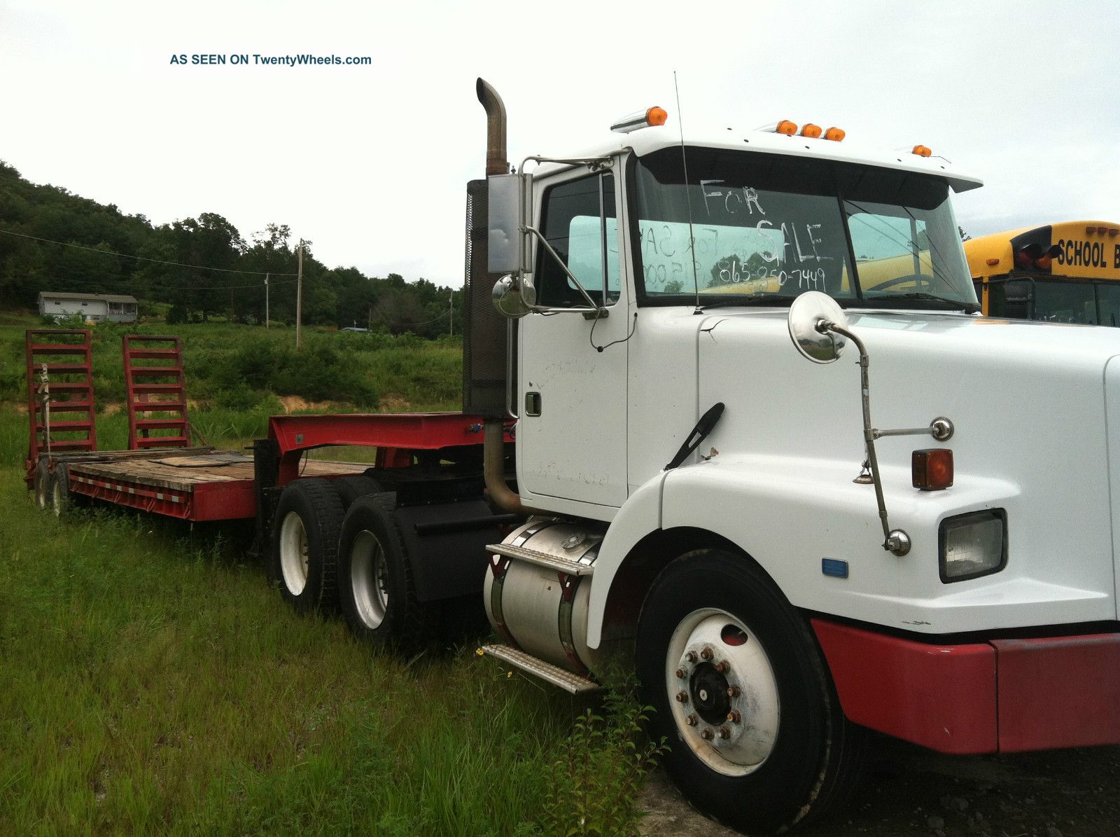 1990 Volvo Semi Sleeper Semi Trucks photo