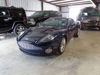 2003 Aston Martin Vanquish photo