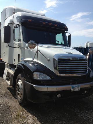 2006 Freightliner Columbia photo