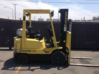 Hyster Forklift,  4000 Lb Capacity,  Side - Shifter,  3630 Hours, photo