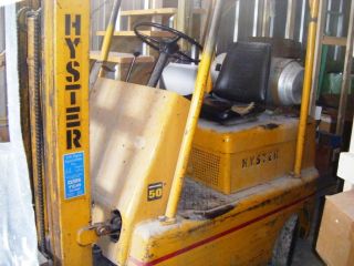 Hyster Challenger 50 (5,  000 Lb. ) Ride - On Propane Fork Lift Truck photo