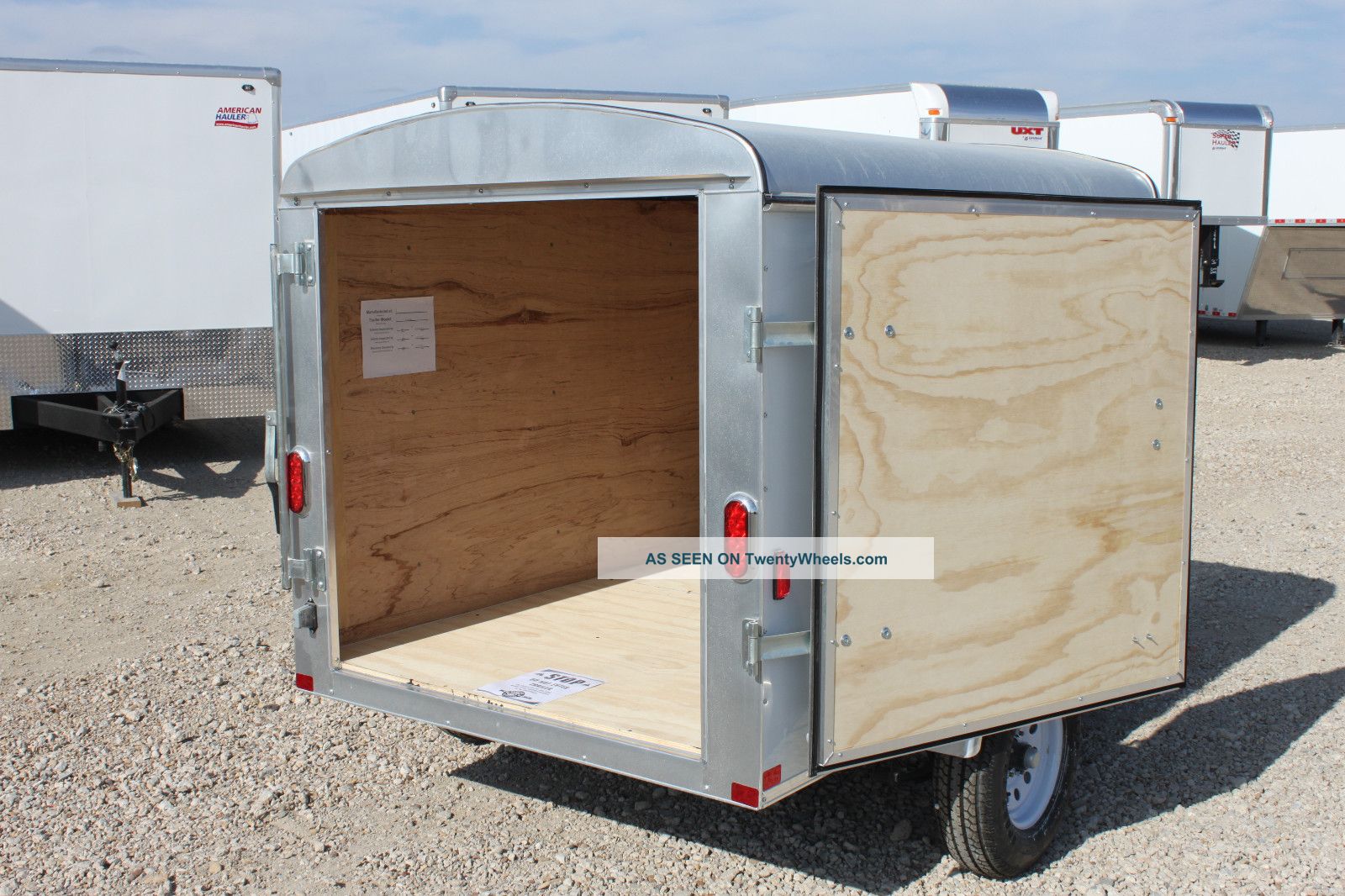 5X8 Enclosed Cargo Trailer