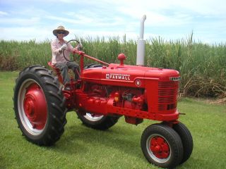 Farmall H Tractor Fully Restored Show Winner Deceased Estate photo