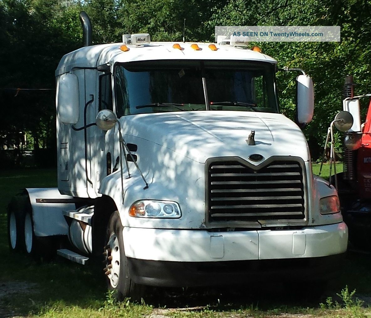 2001 Mack Cx613 Sleeper Semi Trucks photo