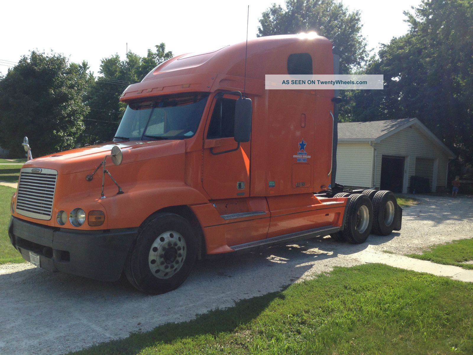2002 Freightliner Century Sleeper Semi Trucks photo