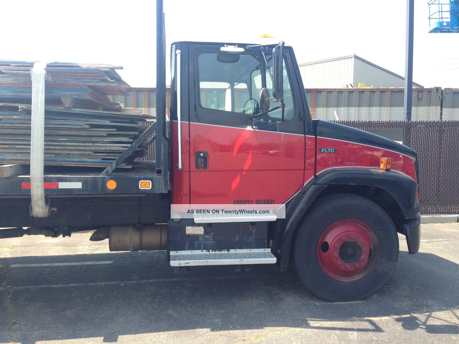 2000 Freightliner Fl70 Flatbeds & Rollbacks photo