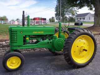 John Deere B Tractor - Restored photo