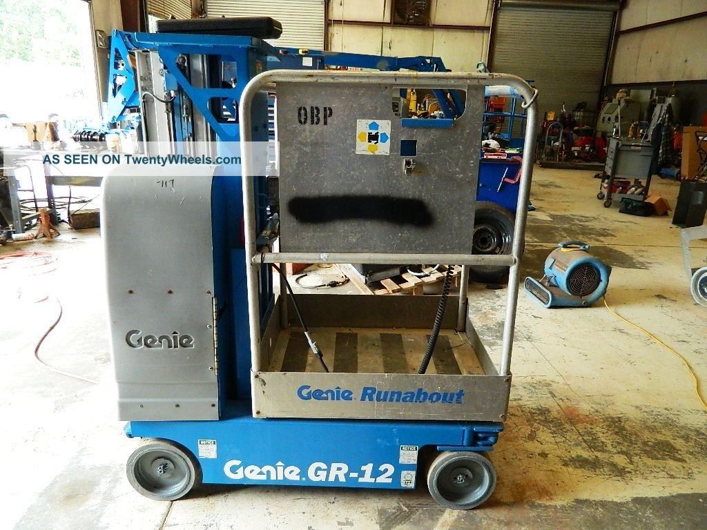 2005 Genie Gr - 12 Runabout In - - Stock Picker Manlift Scissor & Boom Lifts photo