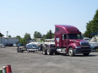 2002 Freightliner Columbia photo