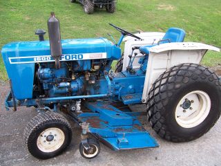 Ford 1600 Tractor Mower photo