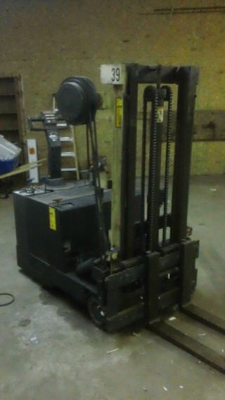 Crown Forklift - Battery Charger photo