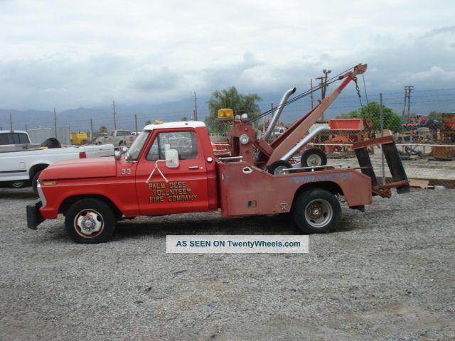 1976 Ford F350 Wreckers photo