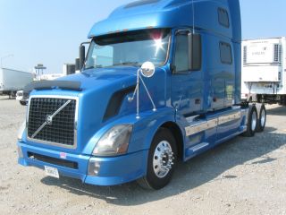 2007 Volvo 780 photo