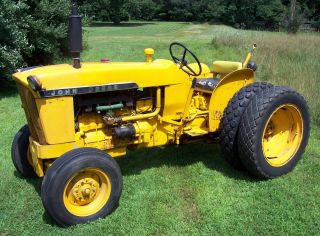 1964 John Deere 1010 Turf Tractor photo