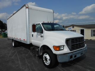 2001 Ford F - 650 photo