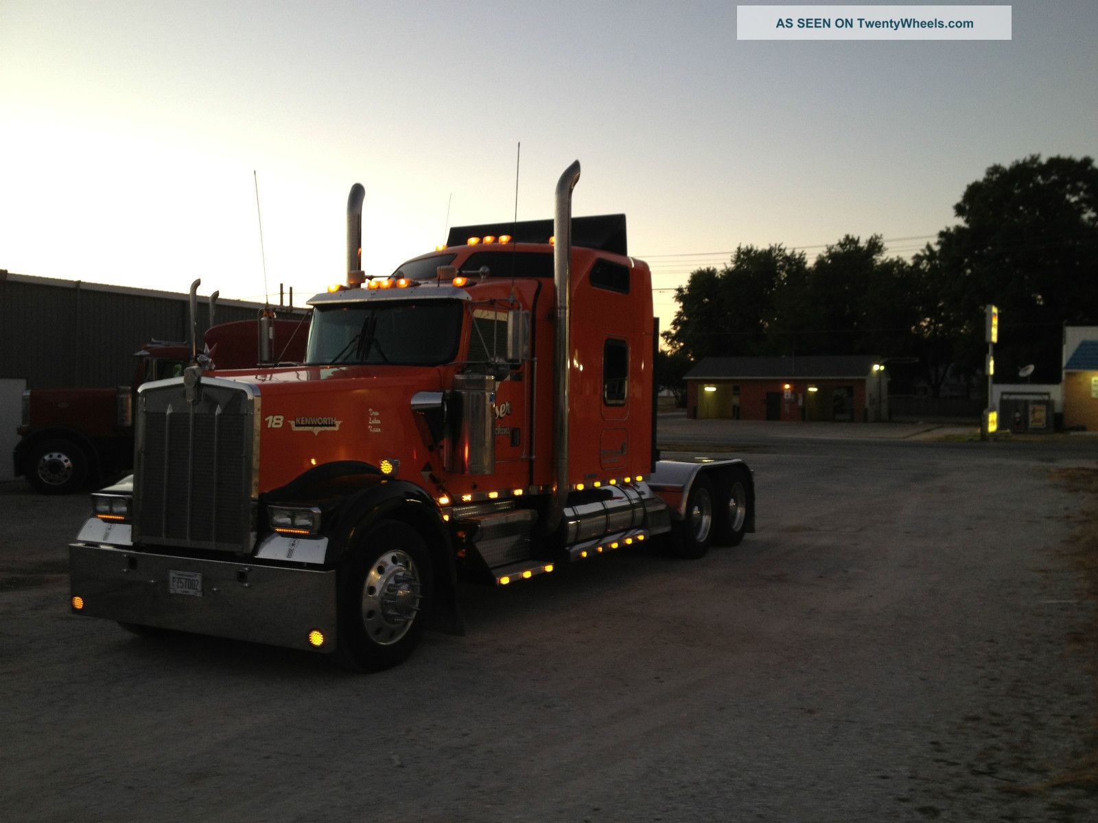 1997 Kenworth W900 Sleeper Semi Trucks photo