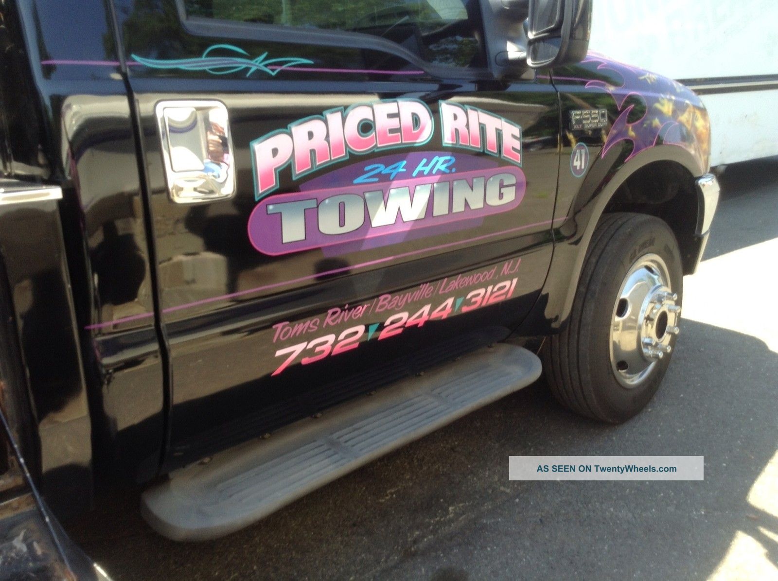 2004 Ford F550 Wreckers photo