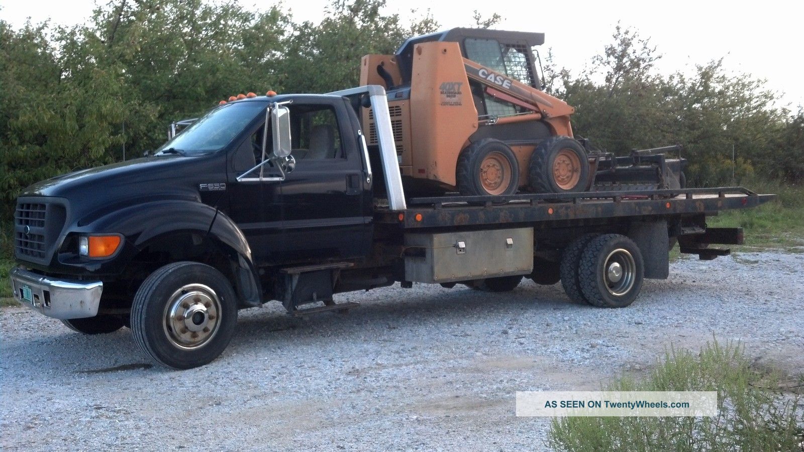 2000 Ford 650 Flatbeds & Rollbacks photo