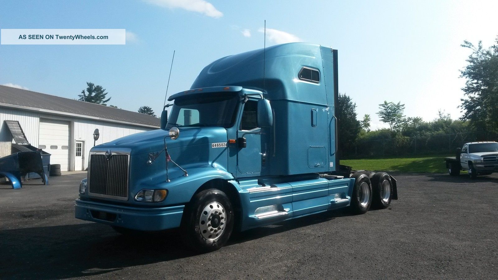 2004 International 9400 Sleeper Semi Trucks photo