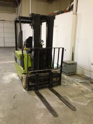 Clark Tm 25 Forklift 100% With Battery,  Tire And Charger photo