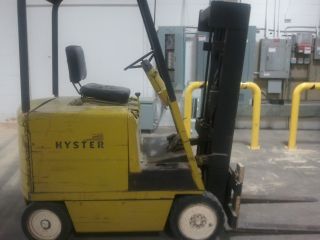 Battery Hyster Fork Lift 4000 Pounds With Charger Box Completely Overhauled photo