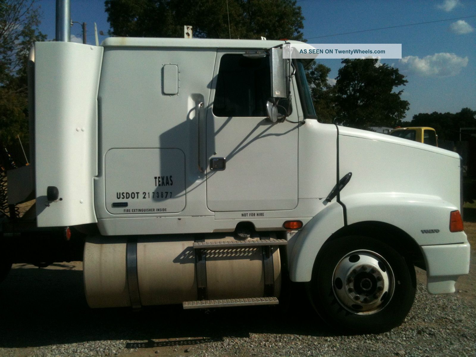 1997 Volvo Wia64t Sleeper Semi Trucks photo