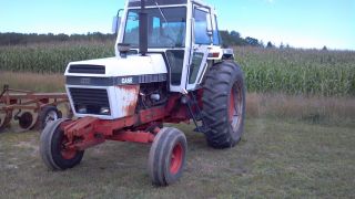 Case 1690 Farm Tractor With Cab photo