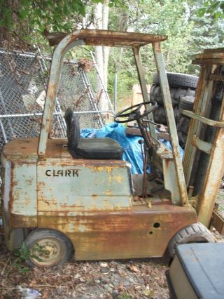 Clark Fork Lift photo