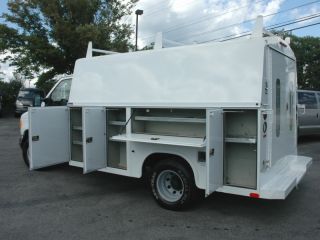 2007 Ford Enclosed Utility/service Van/truck photo