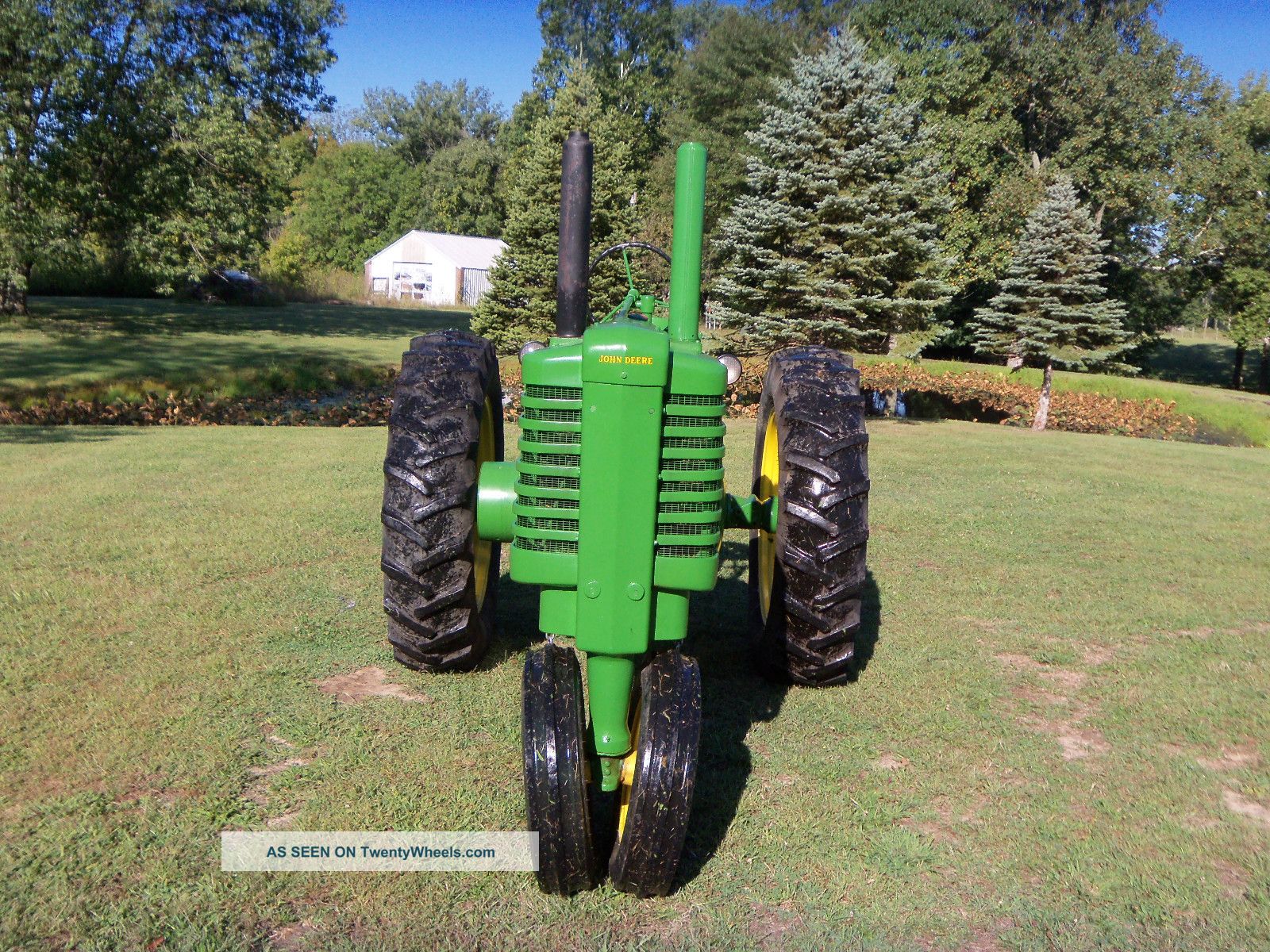 John Deere G Tractor - Restored