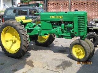 John Deere Mt Tractor photo