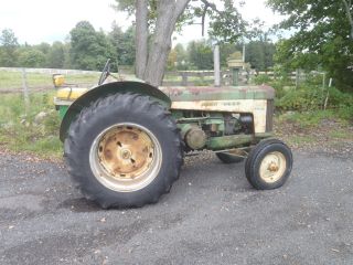 John Deere 830 Tractor photo