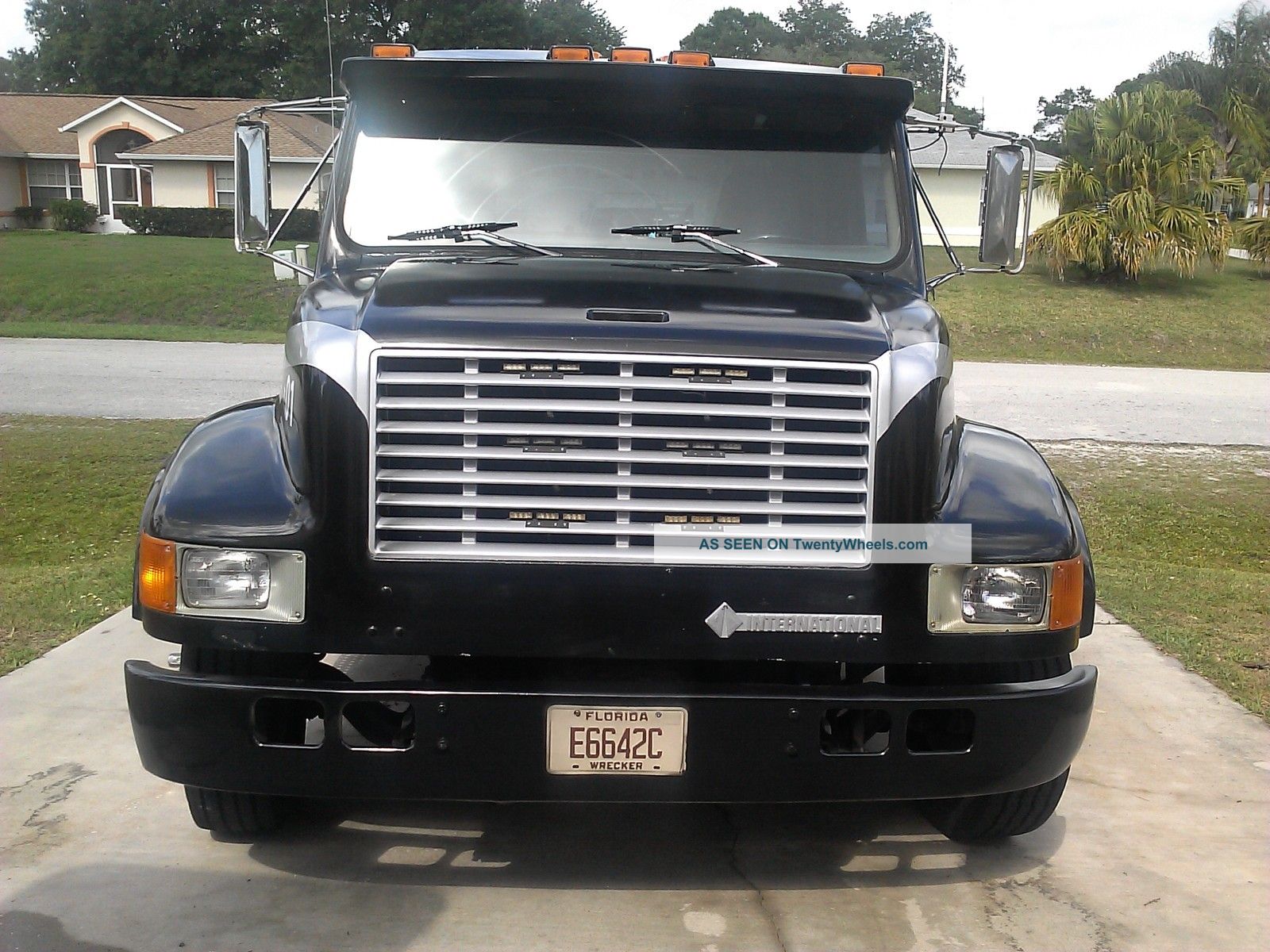 1994 International 4700 Wreckers photo