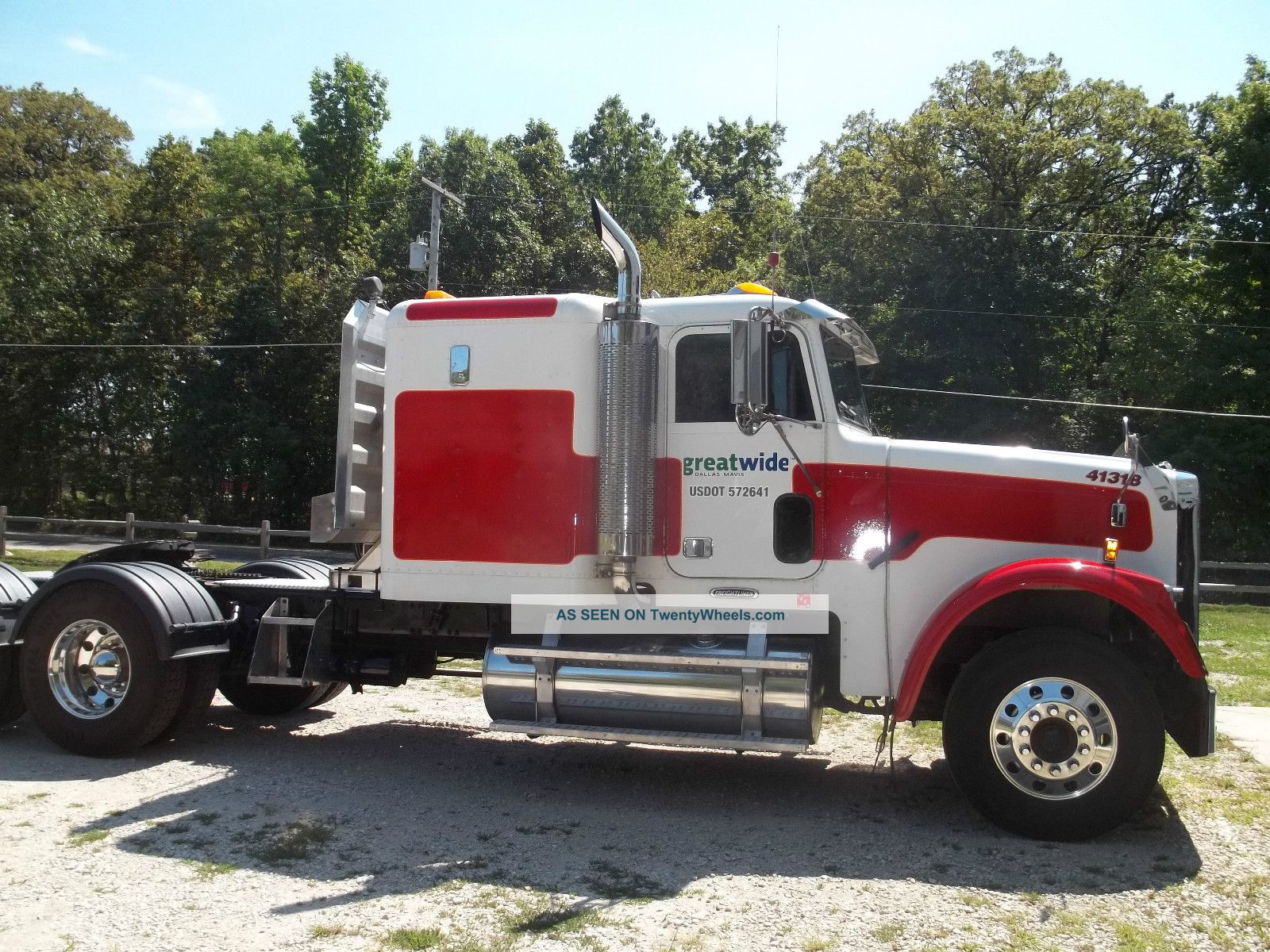 2000 Freightliner Fld Sleeper Semi Trucks photo