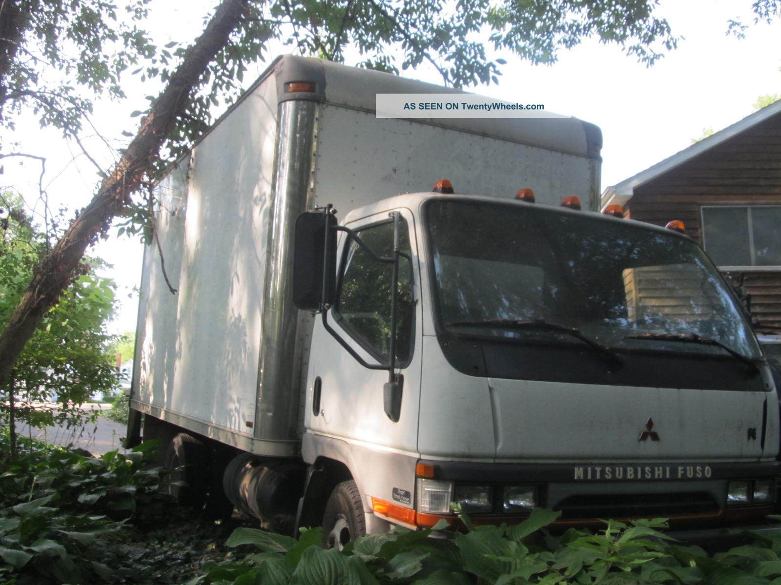 1998 Mitsubishi Fuso Box Trucks / Cube Vans photo