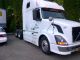 2008 Volvo Vnl 64nt670 Sleeper Semi Trucks photo 4