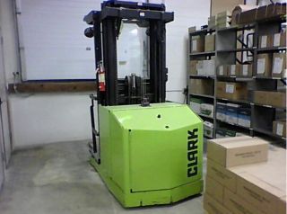 Clark Op15 Pallet Forklift Mover Excellent Only 49 Hours Charger Included photo