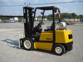 Yale 6000 Lbs.  Forklift photo