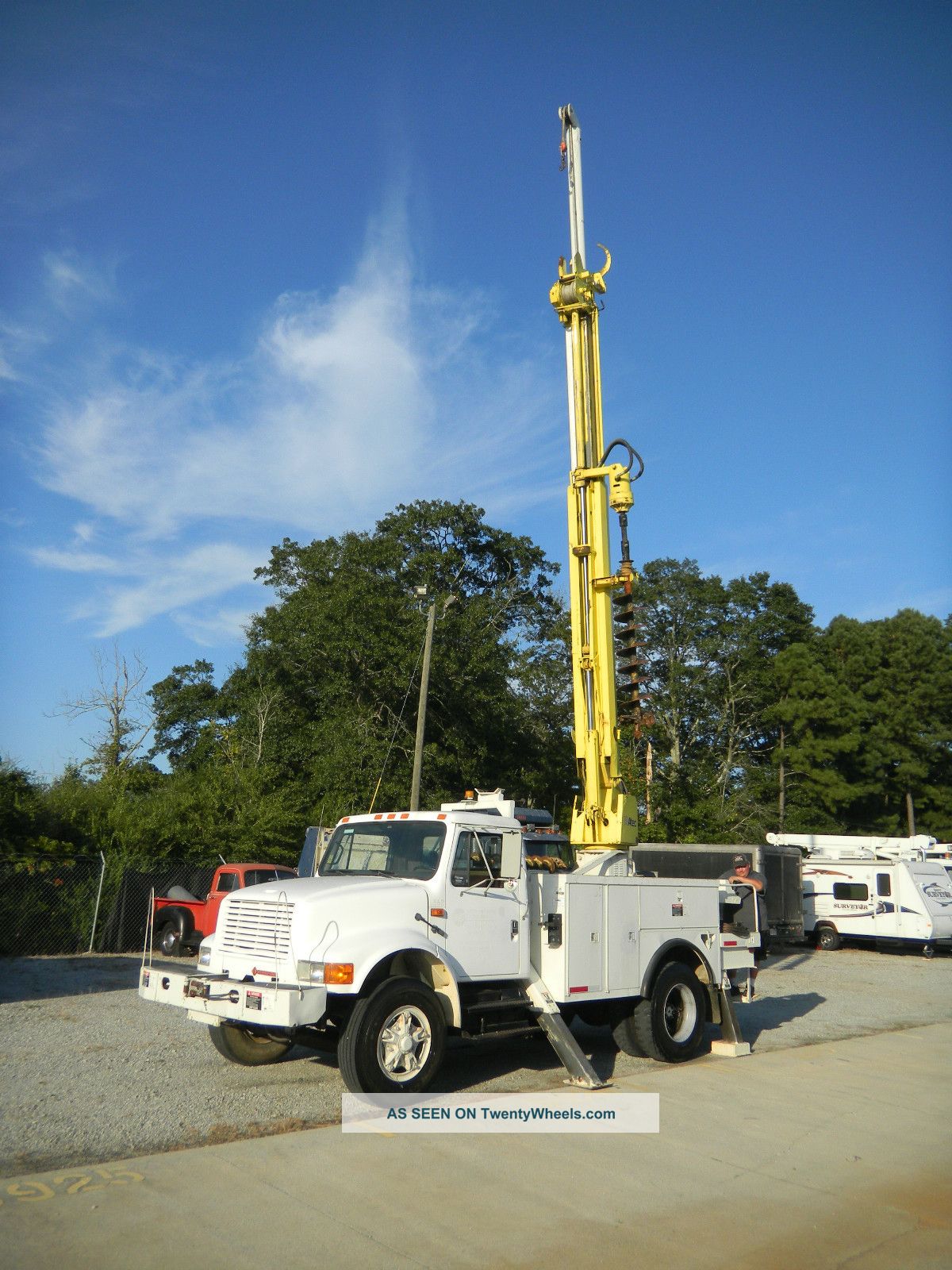 1992 International 42 ' Digger Derrick 4900 Winch Financing Available Bucket / Boom Trucks photo