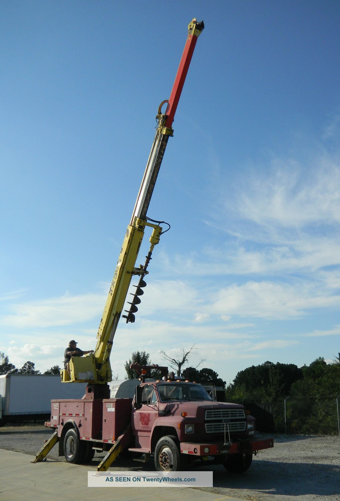 1992 Ford 45 ' Digger Derrick F800 Winch Financing Available Bucket / Boom Trucks photo