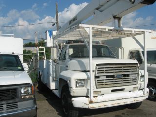 1991 Ford F 800 photo