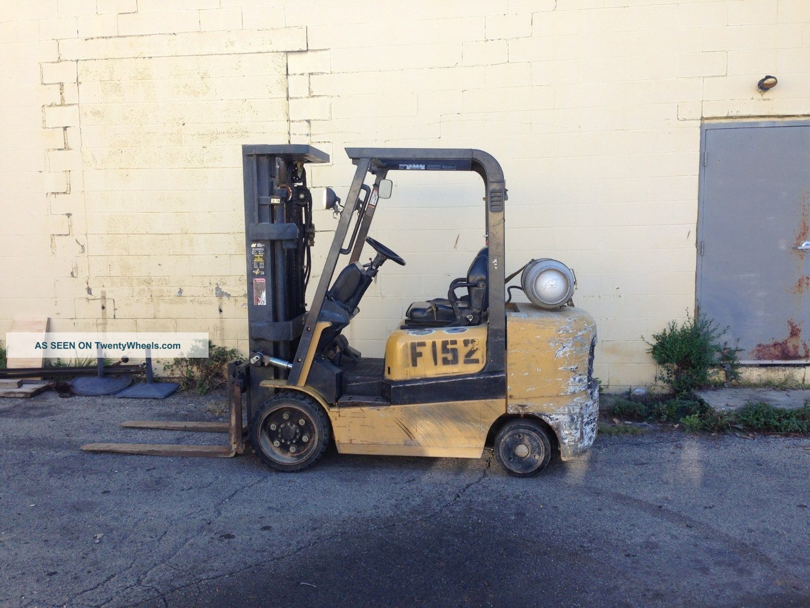 Caterpillar Gc25k Forklift Forklifts photo