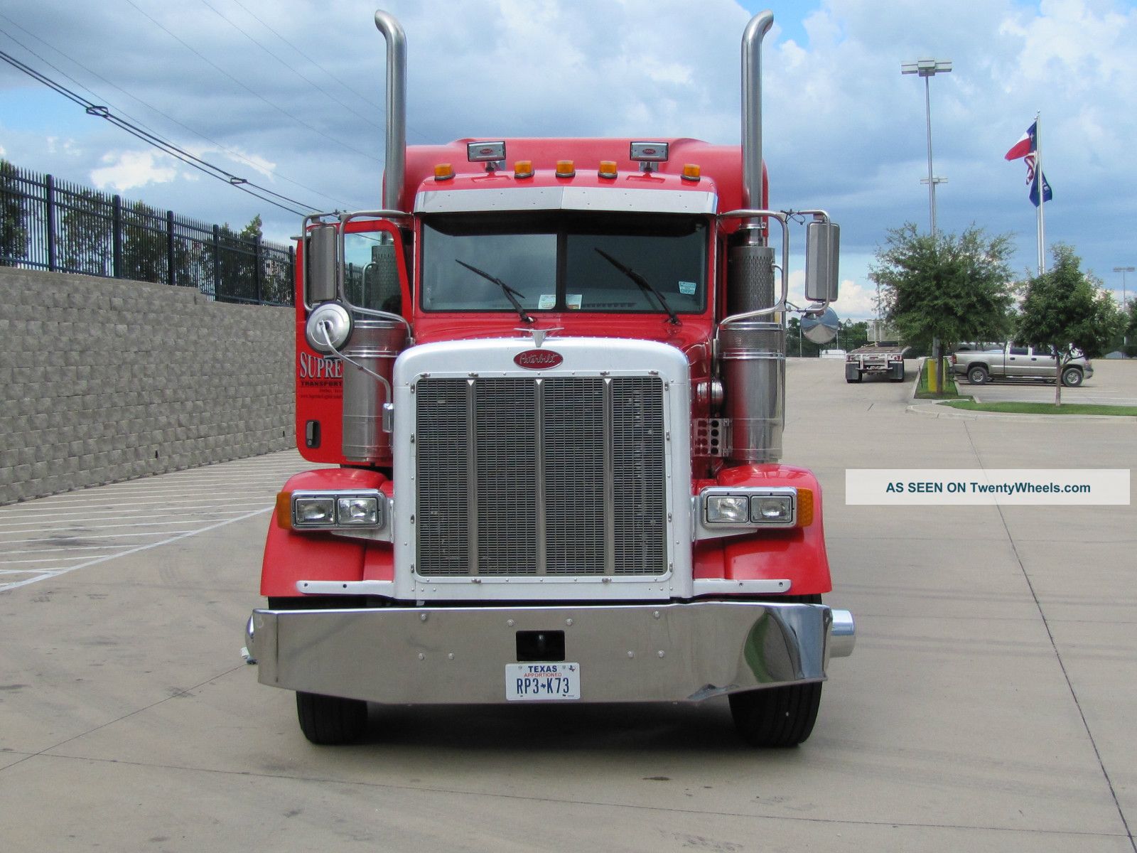 2007 Peterbilt 379 Sleeper Semi Trucks photo