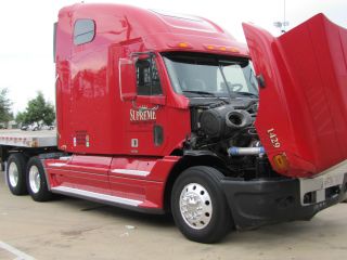 2007 Freightliner Century photo